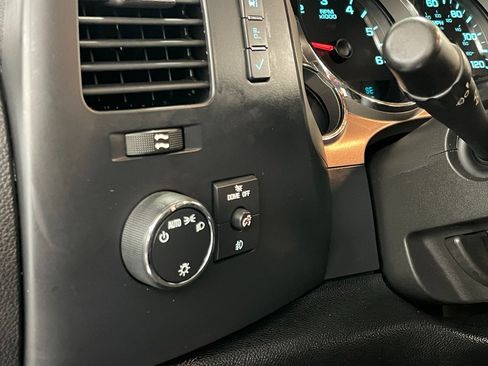 Used 2009 Chevrolet Silverado 2500 LT w/ Exterior Plus Package image 21