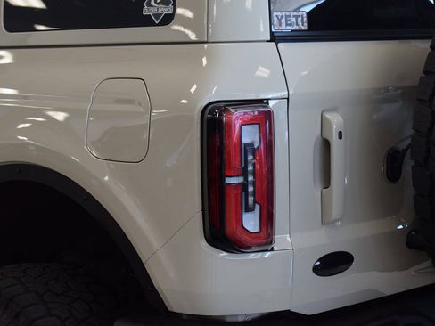 Used 2025 Ford Bronco Outer Banks AWD/4WD image 44