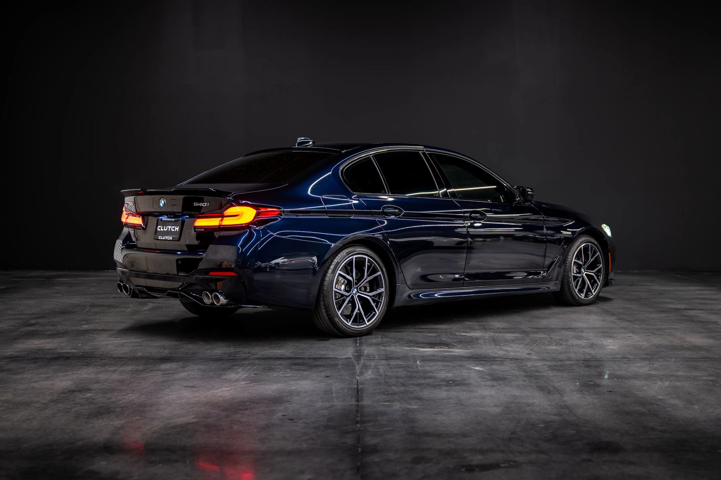 Used 2021 BMW 540i xDrive w/ M Sport Package AWD/4WD image 5
