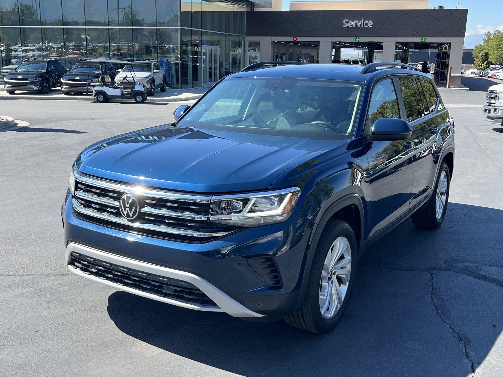 Used 2023 Volkswagen Atlas SE AWD/4WD image 11