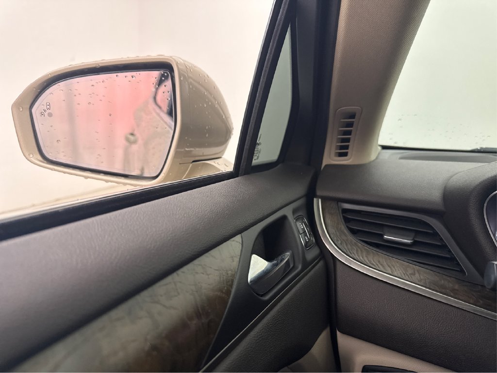 Used 2017 Lincoln MKC Reserve FWD image 38