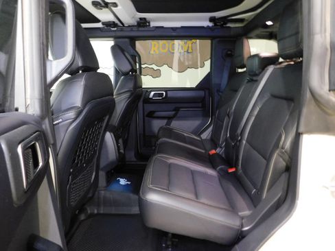 Used 2025 Ford Bronco Badlands AWD/4WD image 60