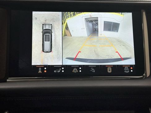 Used 2023 GMC Yukon Denali Ultimate image 43