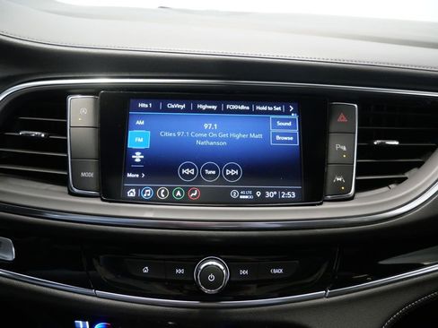 Used 2023 Buick Enclave Avenir w/ Avenir Technology Package image 17