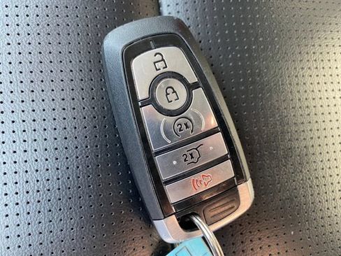 Used 2023 Ford Escape Platinum AWD/4WD image 26