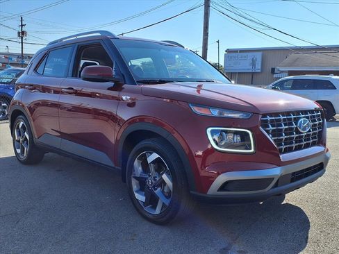 Certified 2023 Hyundai Venue Limited image 5