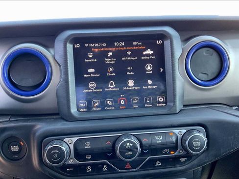 Used 2021 Jeep Gladiator Sport AWD/4WD image 32