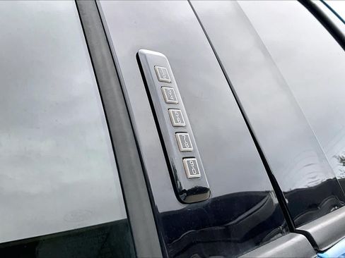 Used 2019 Ford F150 Raptor w/ Equipment Group 801A Mid AWD/4WD image 13