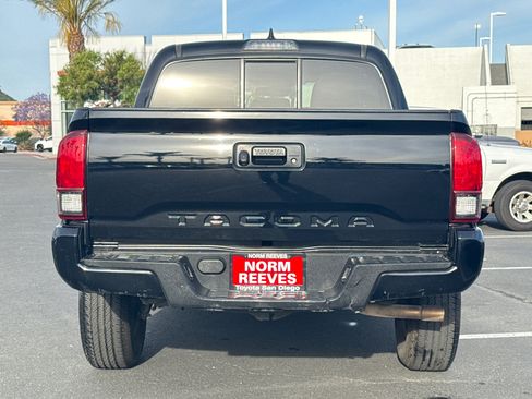 Used 2019 Toyota Tacoma SR w/ SR Convenience Package RWD image 8