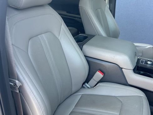 Used 2021 Ford Expedition Limited image 19