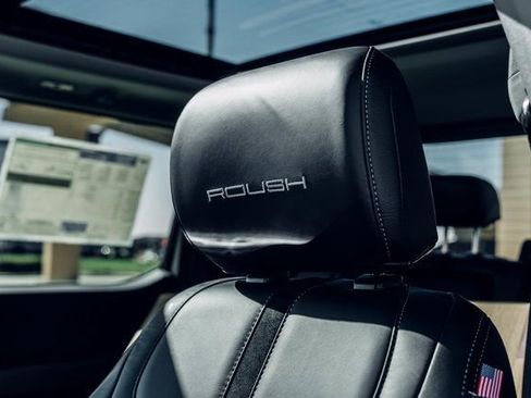 New 2026 Ford F250 Lariat w/ Black Appearance Package image 27