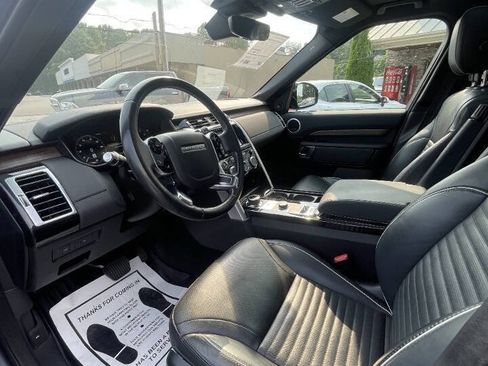 Used 2019 Land Rover Discovery HSE AWD/4WD image 15