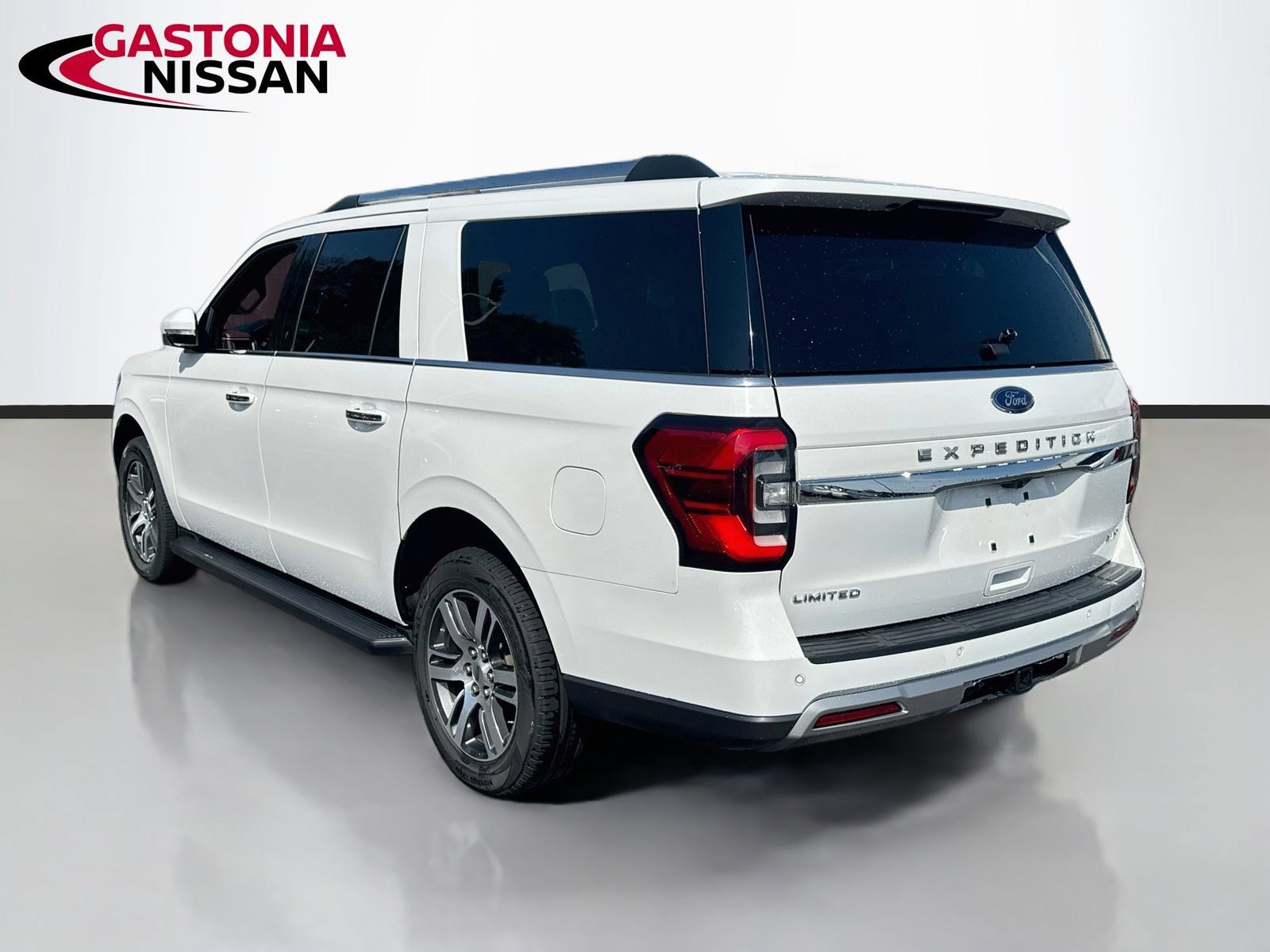 Used 2024 Ford Expedition Max Limited AWD/4WD image 6