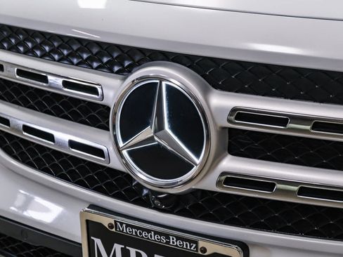 Used 2022 Mercedes-Benz GLB 250 4MATIC image 13