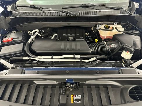 Used 2024 Chevrolet Silverado 1500 LT AWD/4WD image 35
