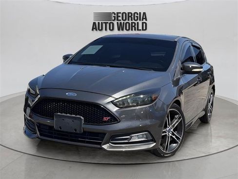 Used 2016 Ford Focus ST FWD image 3