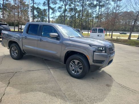 Used 2026 Nissan Frontier SV w/ All-Weather Content Package image 9