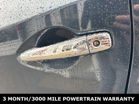 Used 2017 Nissan Murano SV w/ Premium Plus Package image 11