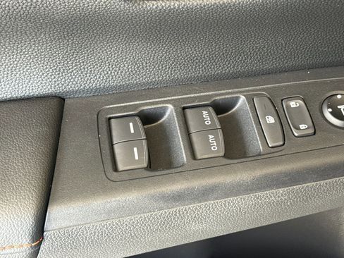Used 2025 Honda CR-V Sport image 13