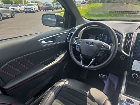 Certified 2023 Ford Edge ST-Line AWD/4WD image 23