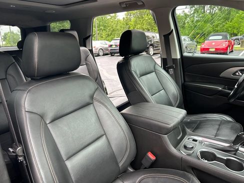 Used 2019 Chevrolet Traverse LT AWD/4WD image 41