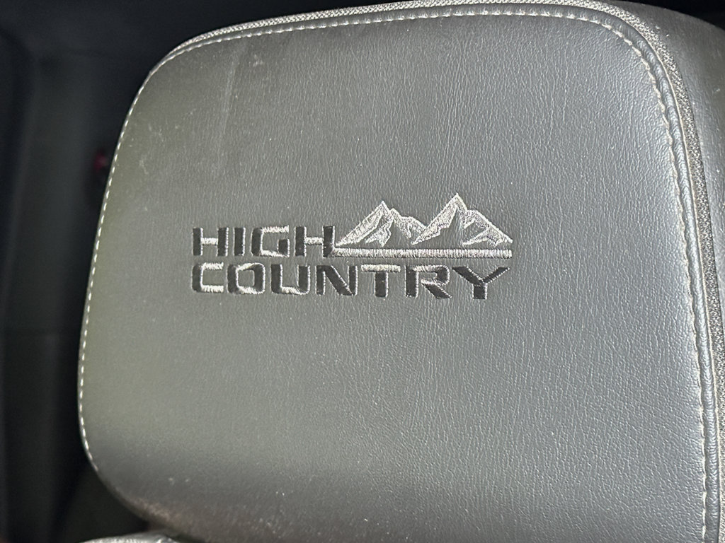 Used 2022 Chevrolet Silverado 2500 High Country w/ Safety Package II AWD/4WD image 27
