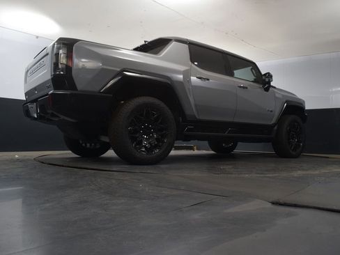 New 2025 GMC Hummer EV 2X image 46