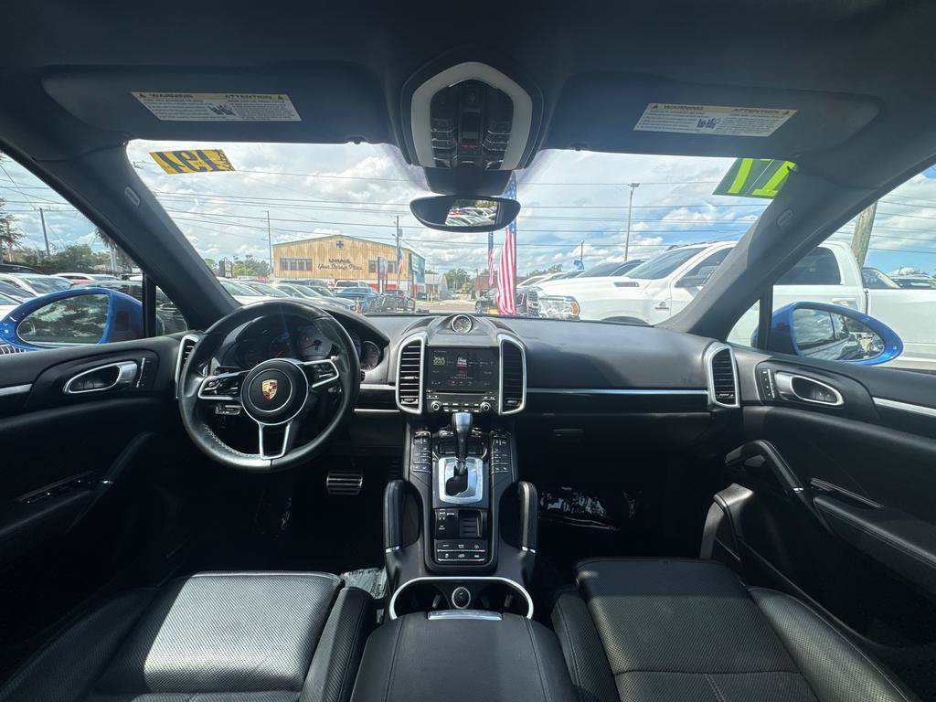 Used 2017 Porsche Cayenne S AWD/4WD image 22