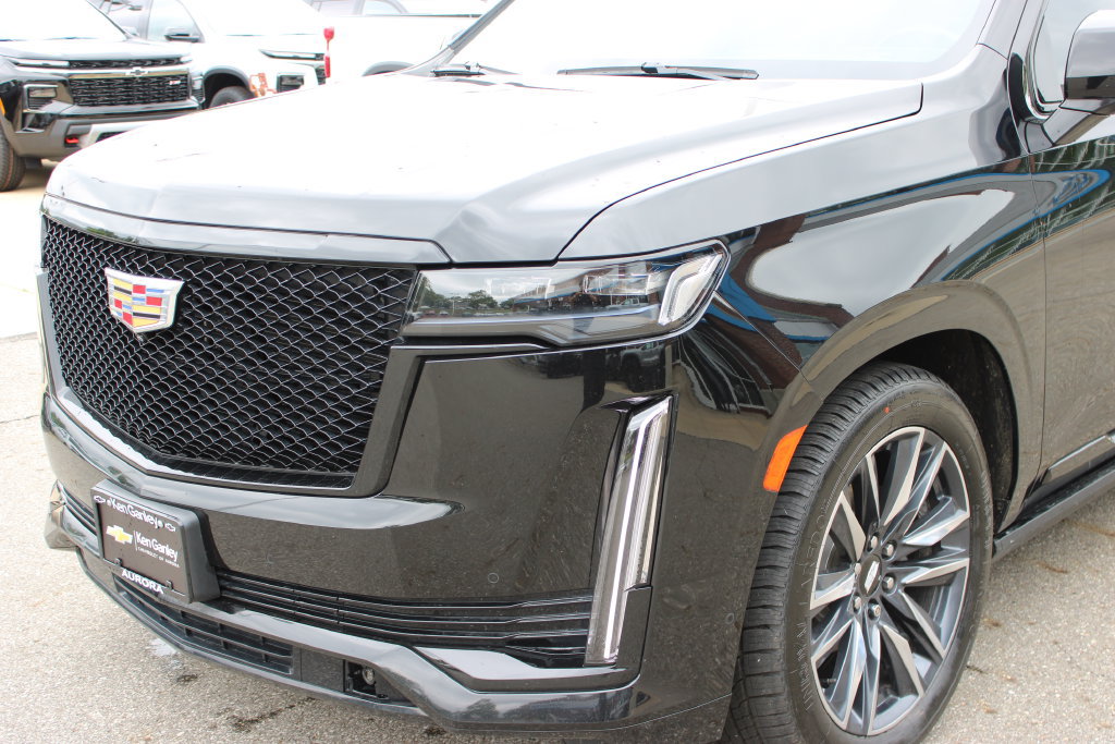 Certified 2022 Cadillac Escalade Sport Platinum AWD/4WD image 9