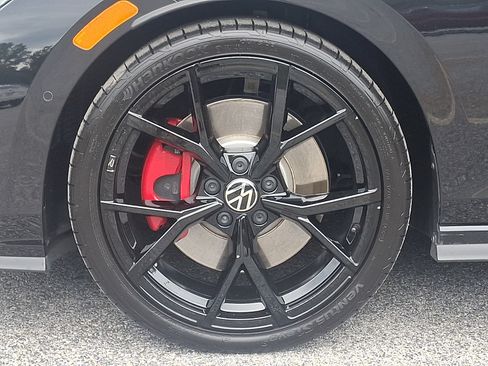 Used 2024 Volkswagen GTI Autobahn FWD image 9