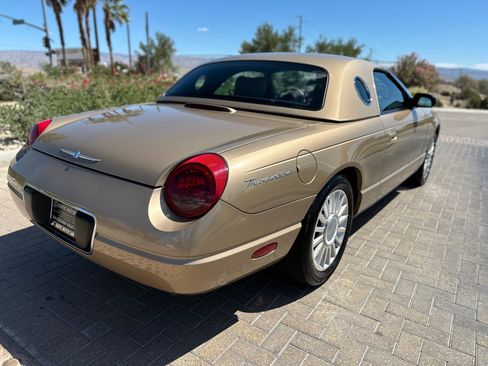 Used 2005 Ford Thunderbird Deluxe RWD image 37