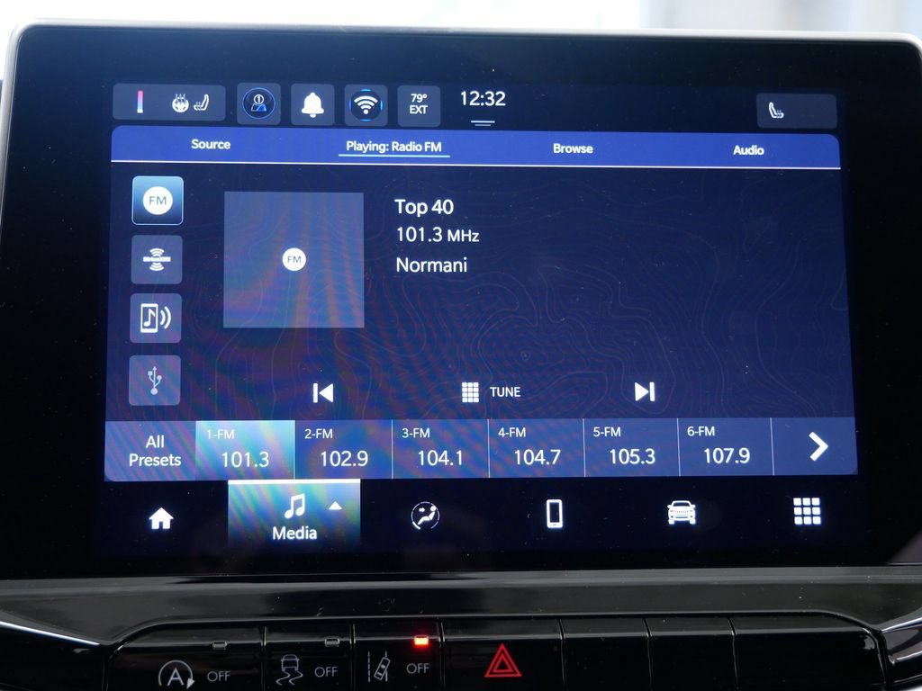 New 2026 Jeep Compass Latitude AWD/4WD image 23