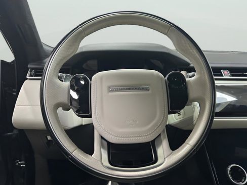 Used 2018 Land Rover Range Rover Velar R-Dynamic HSE image 16