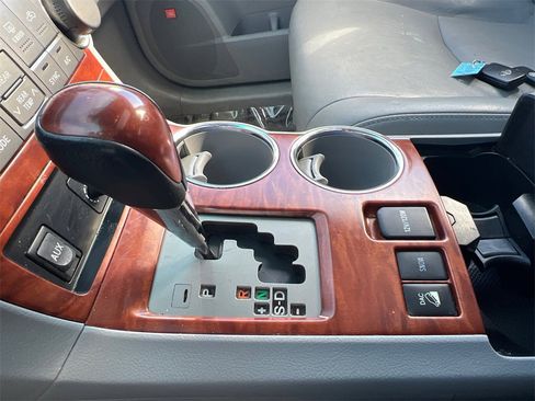 Used 2010 Toyota Highlander Limited image 26