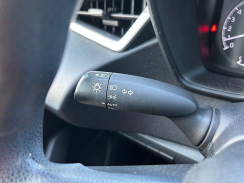 Used 2022 Toyota Corolla LE FWD image 22
