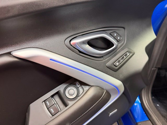 Used 2018 Chevrolet Camaro SS RWD image 12