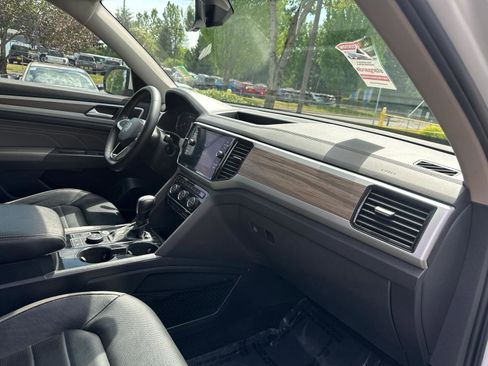 Used 2021 Volkswagen Atlas SEL Premium AWD/4WD image 18
