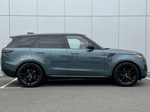 Used 2023 Land Rover Range Rover Sport SE AWD/4WD image 6