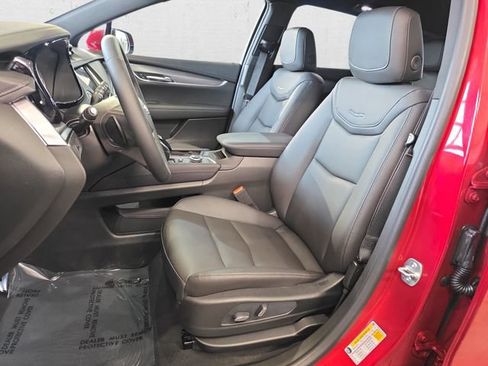 Used 2026 Cadillac XT5 Luxury w/ LPO, Floor Liner Package AWD/4WD image 15