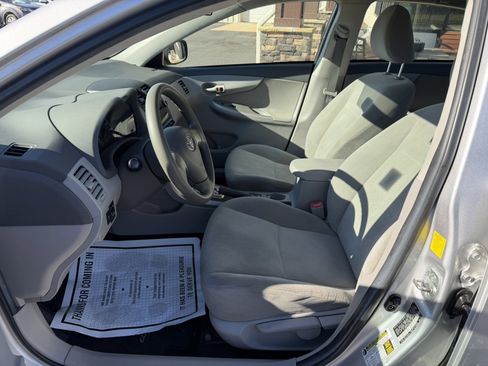 Used 2010 Toyota Corolla image 24