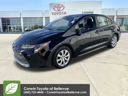 Used 2024 Toyota Corolla LE image 7