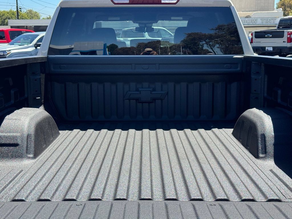 New 2026 Chevrolet Silverado 1500 Custom Trail Boss w/ Turbomax Blackout Package AWD/4WD image 13