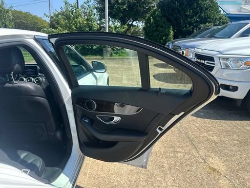 Used 2018 Mercedes-Benz C 300 4MATIC Sedan image 30