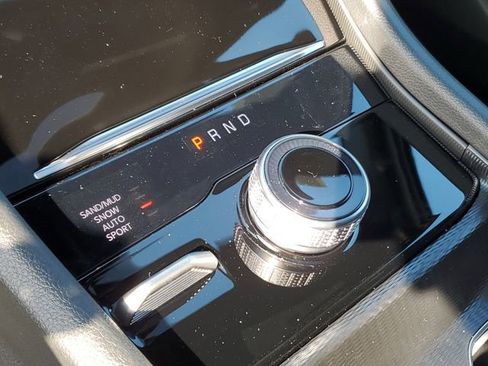 New 2025 Jeep Grand Cherokee Limited w/ Black Appearance Package image 12