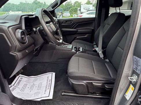 Used 2023 Chevrolet Colorado W/T RWD image 29