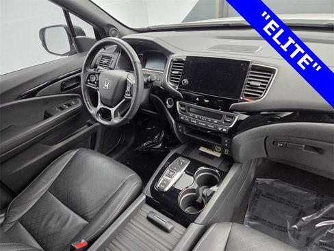 Used 2023 Honda Passport Elite image 15