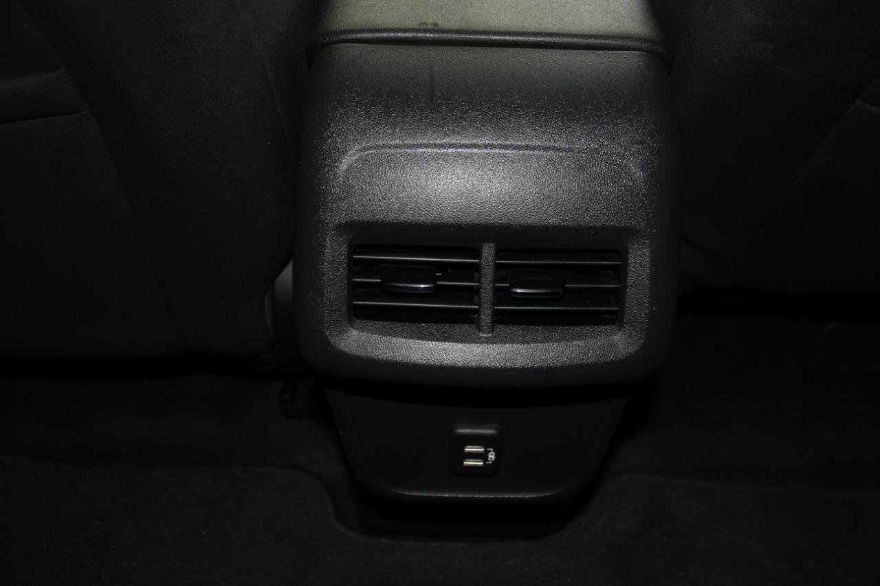 Used 2020 Chevrolet Equinox LT FWD image 17
