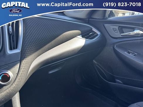 Used 2023 Chevrolet Malibu LT image 26