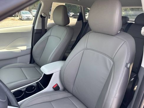 Used 2024 Hyundai Kona SEL w/ Convenience Package AWD/4WD image 32