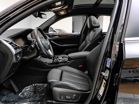 Used 2024 BMW X4 xDrive30i image 4